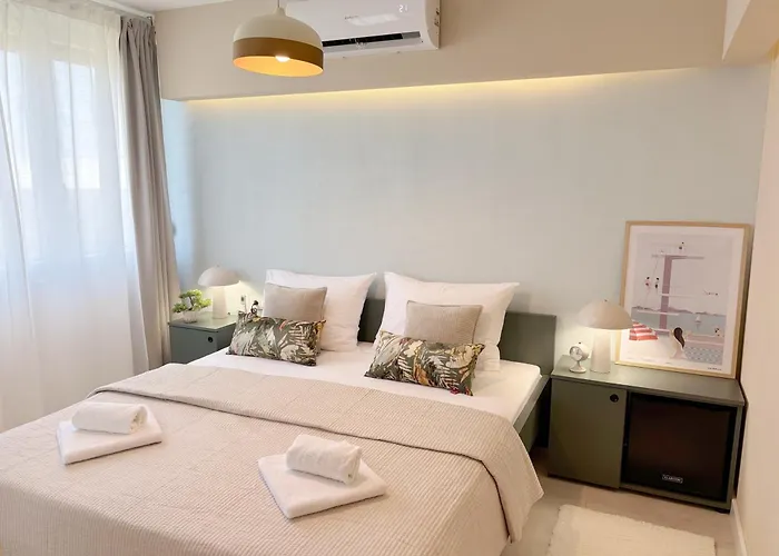 Гостьовий будинок With Freeparking