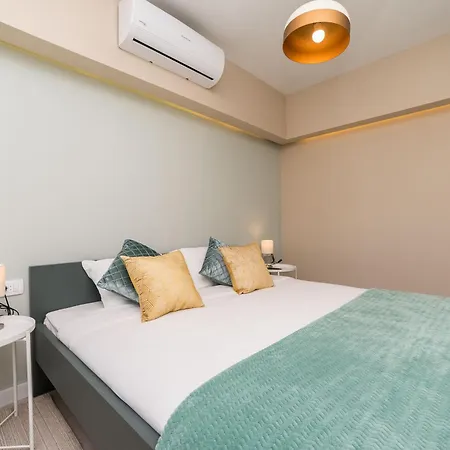 With Freeparking Guest house