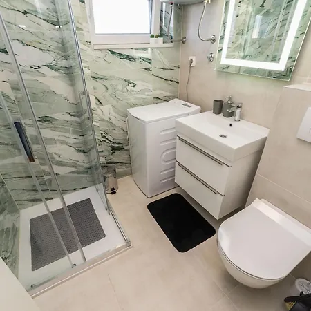 With Freeparking 3* Zara